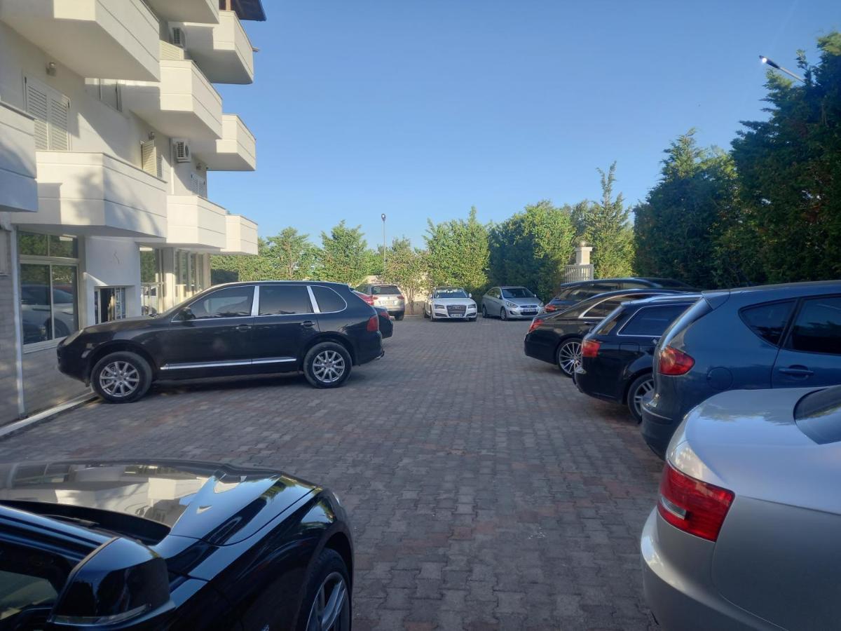 Hotel Relax Дхерми Экстерьер фото