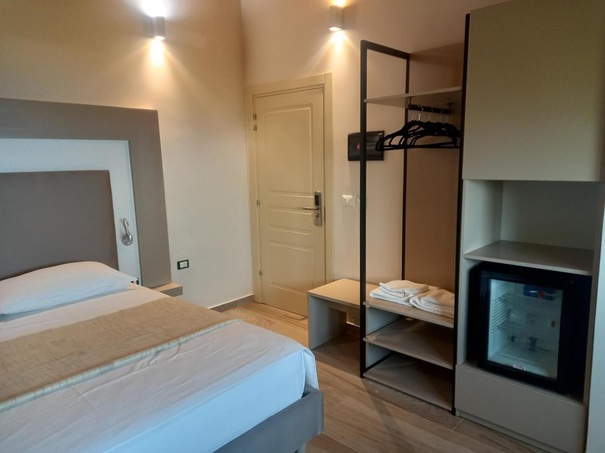 Hotel Relax Дхерми Экстерьер фото